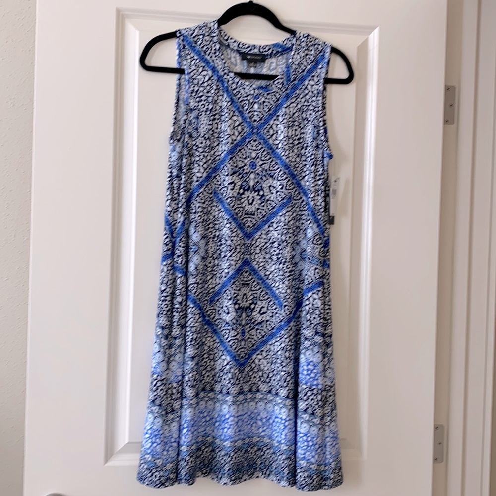 Sleeveless dress